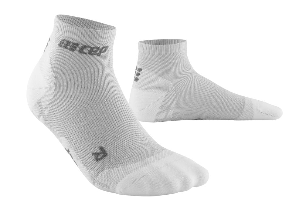 CEP Women Ultralight Short Compression Socks Color White/Green Size 5-7