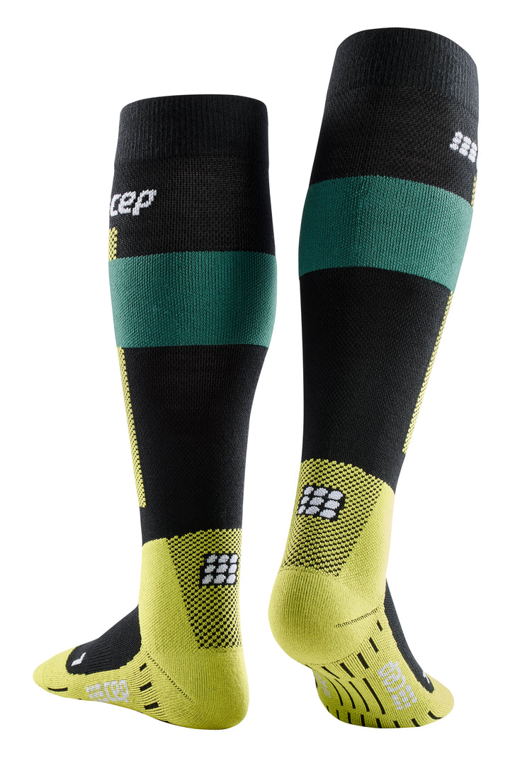 Why you need compression skiing socks